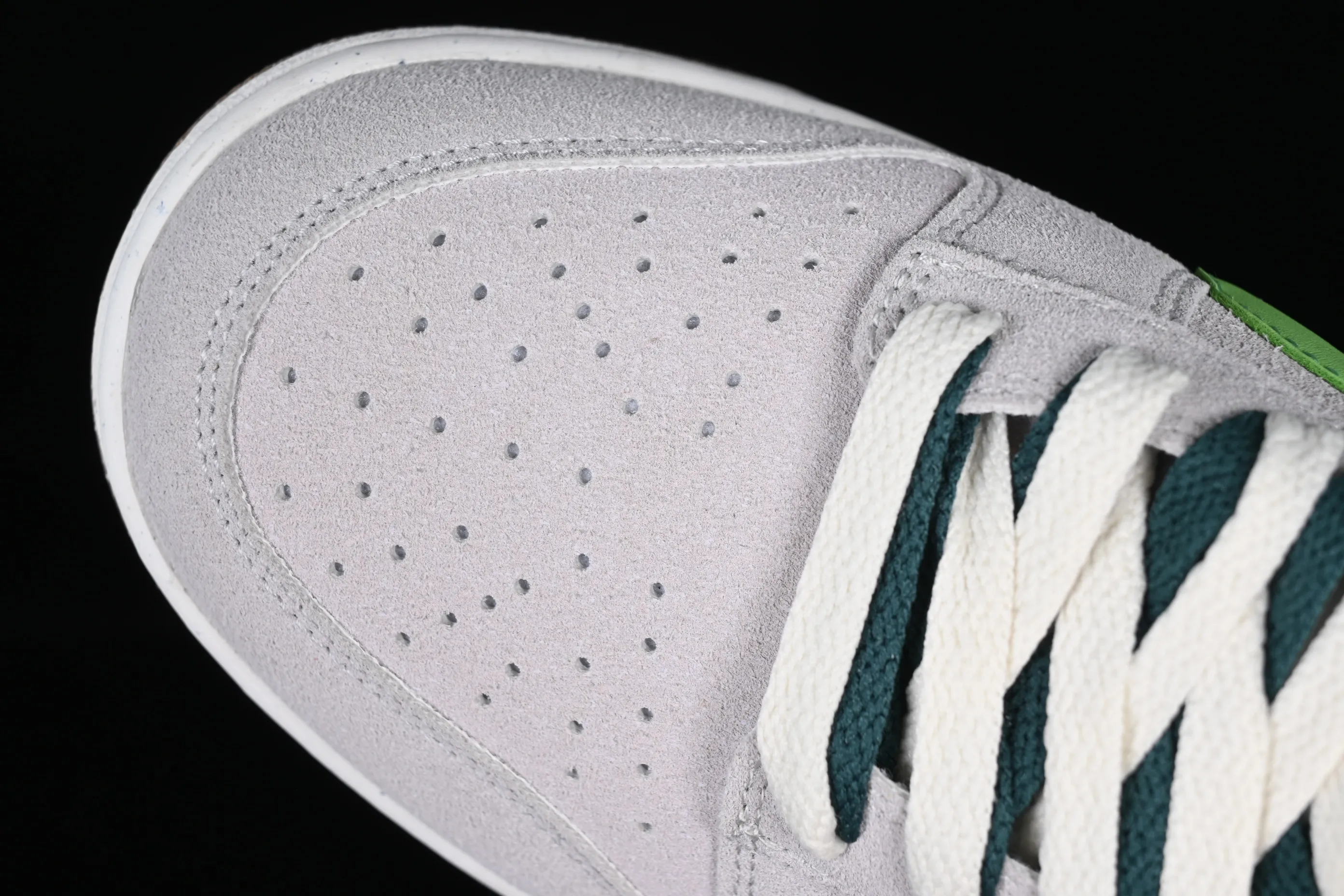 All Categories Nk SB Dunk Series Nk SB Dunk Low Low-top sneakers Cost-effective version Nk SB Dunk Low "85" double hook SB low-top sports and leisure sneakers DO9457-107